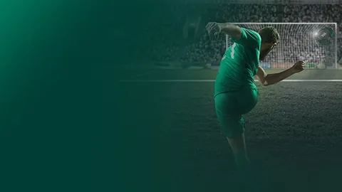 独家披露：罗马诺透露斯洛特力促萨拉赫真诚道歉，沙特联赛转会事宜尚未启动谈判！